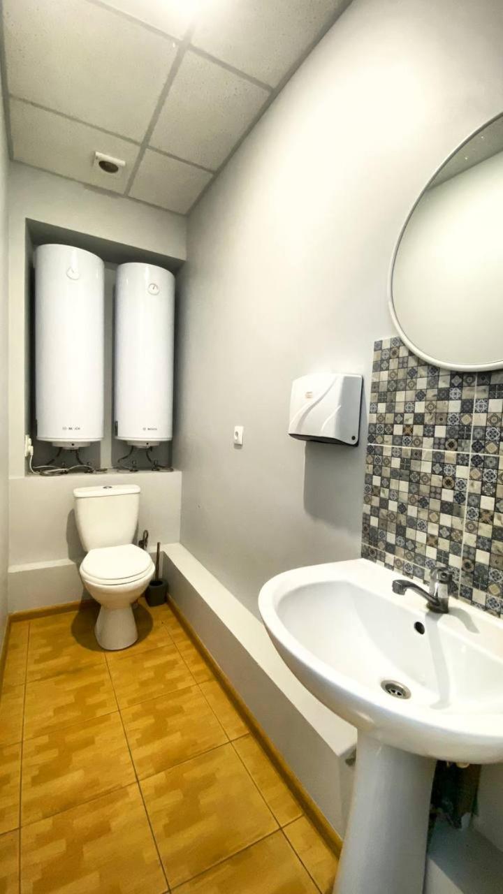 Uneed Rooms M1 Kiev Bagian luar foto