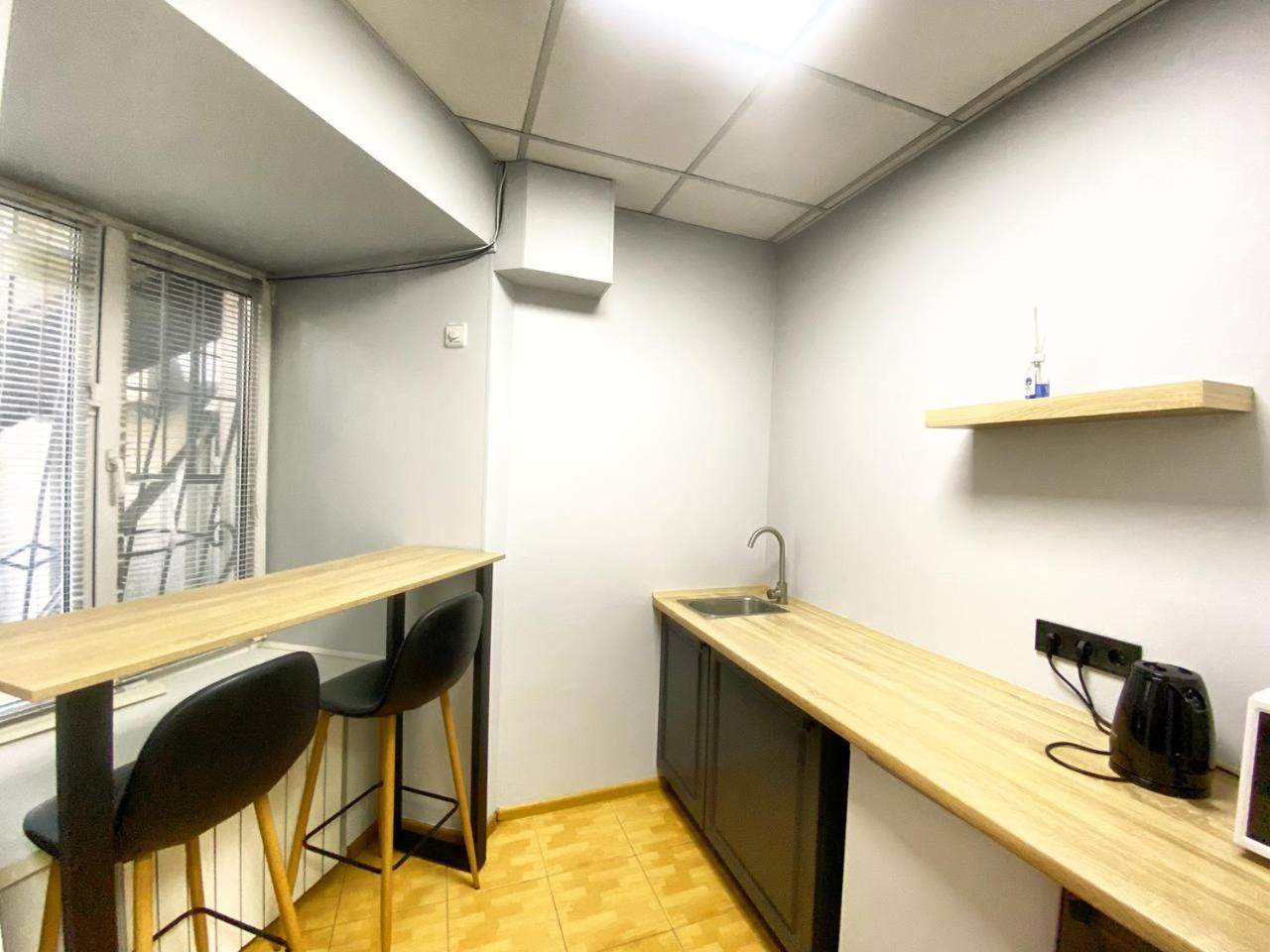 Uneed Rooms M1 Kiev Bagian luar foto